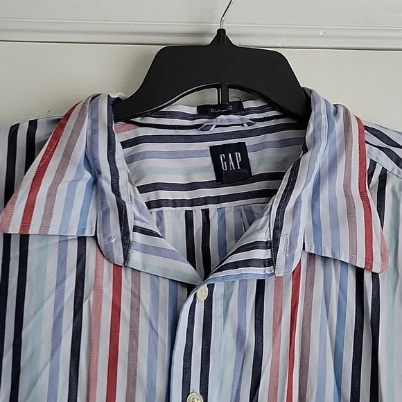 Gap Classic Pinstripe Men's Button Up Long Sleeve Shirt - Picture 5 of 13